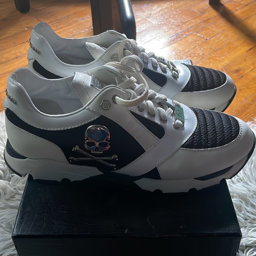 Philippe Plein.. Zeta Runners